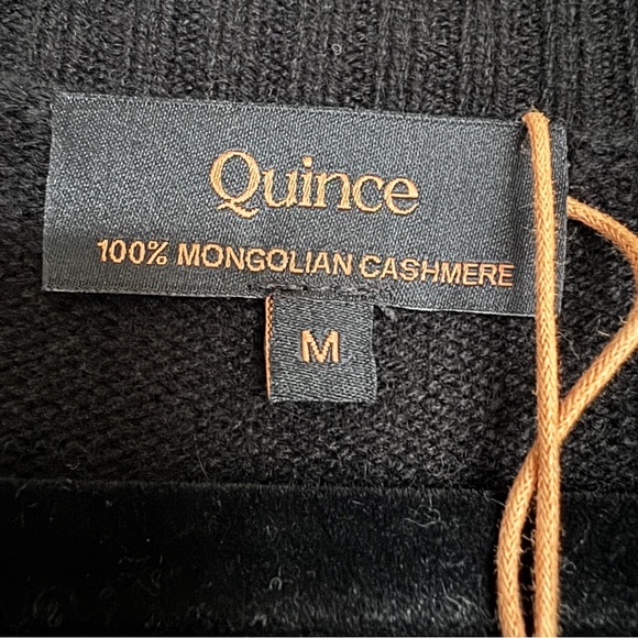 NWT QUINCE Women's Mongolian Cashmere Oversized V-Neck Sweater Black Size Medium - Picture 6 of 11